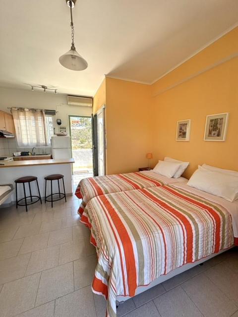Stefanie Apartment Aegina
